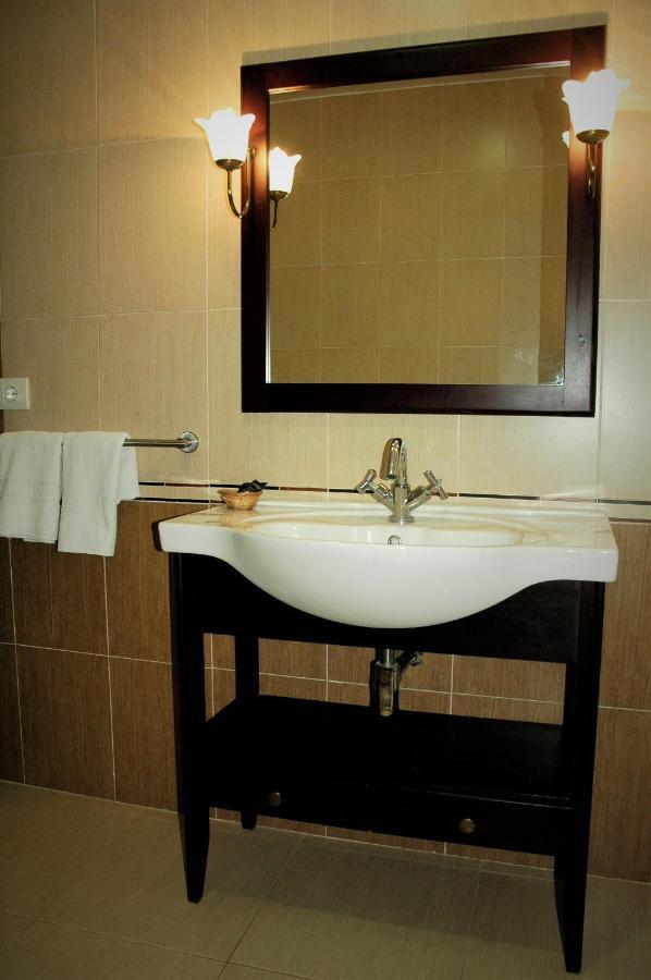 Apartamentos Sancho IV Cortegana Exterior foto